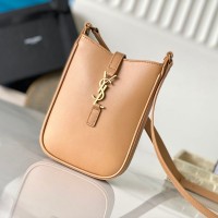 Replica Ysl Le5a7 Mini Vertical bag Beige